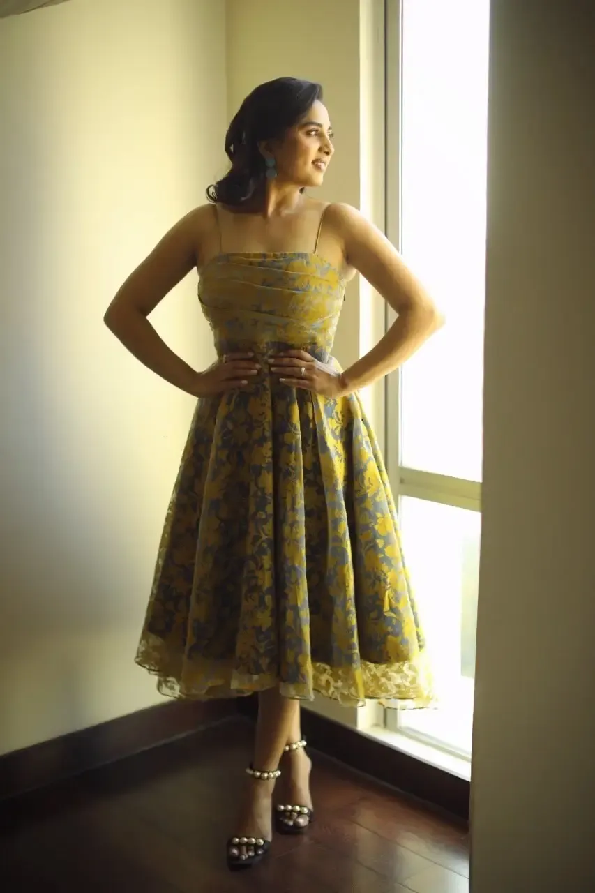 Beautiful Indian Actress Srushti Dange in Lemon Yellow Skirt